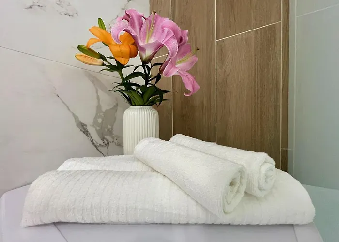 Malibu Park 2115 - Ocean View Apartament